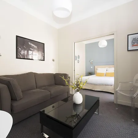 Des Batignolles Paris