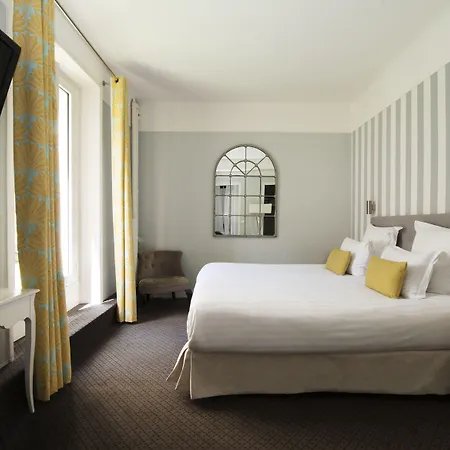 Otel Des Batignolles Paris