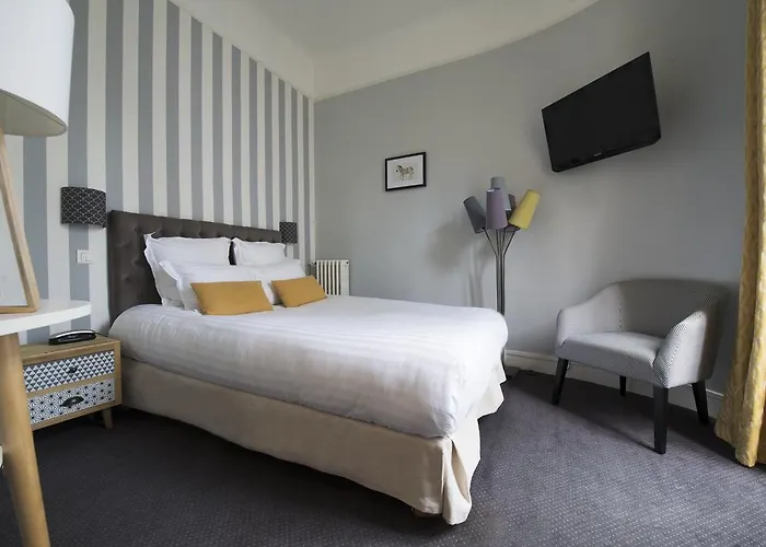 Hotel Des Batignolles