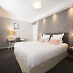 Des Batignolles Hotel