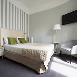 Hotel Des Batignolles 3*