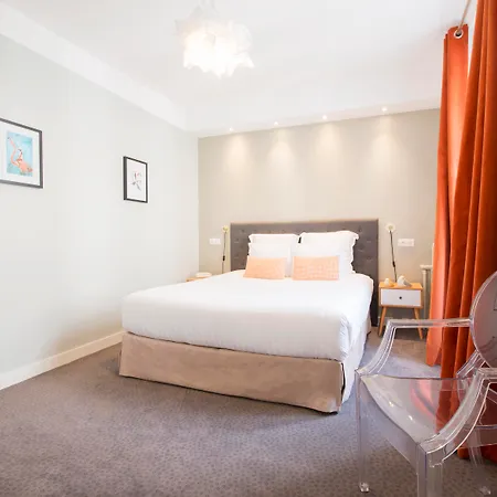 Hotel Des Batignolles Paris