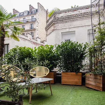 Hotel Des Batignolles