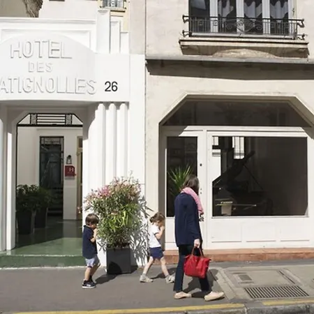 Des Batignolles Отель 3*