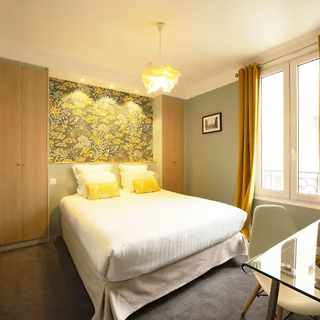 Des Batignolles 3* باريس