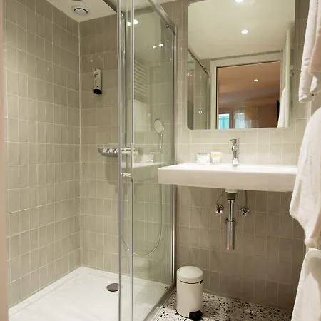 Hotell Des Batignolles Paris