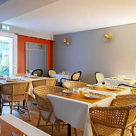Des Batignolles 3*