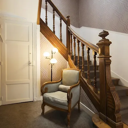 Hotel Des Batignolles 3*
