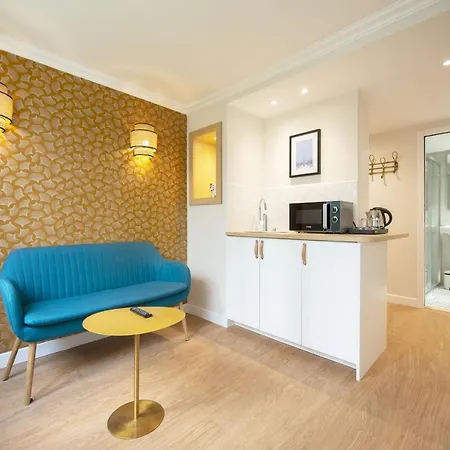 Des Batignolles 3* Paris
