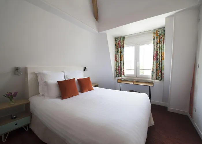 Szálloda Des Batignolles 3*