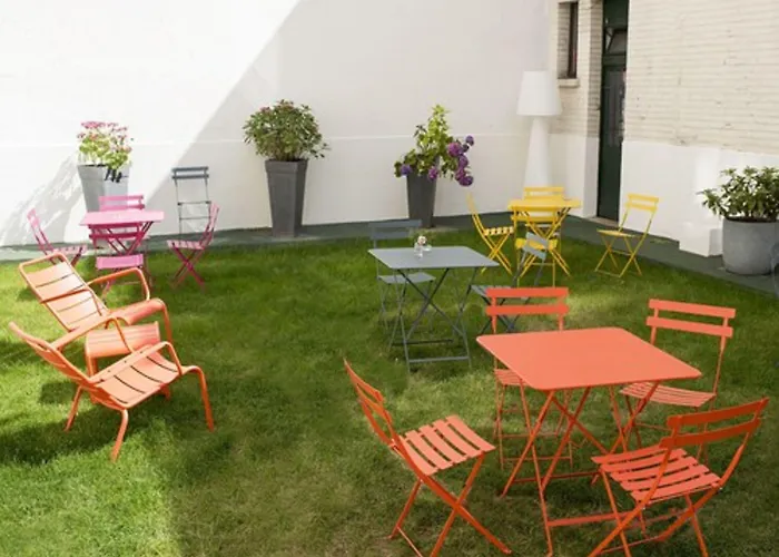 Отель Des Batignolles 3*