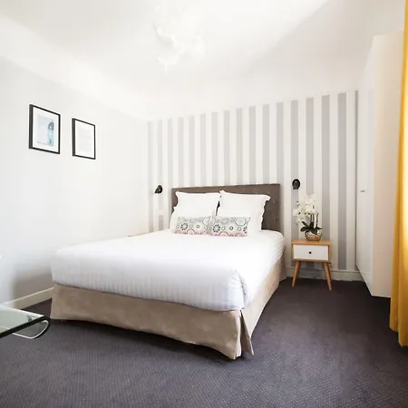 מלון Des Batignolles 3*