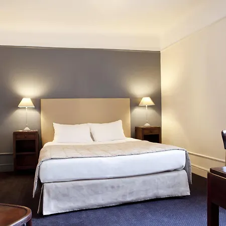 מלון Des Batignolles 3*